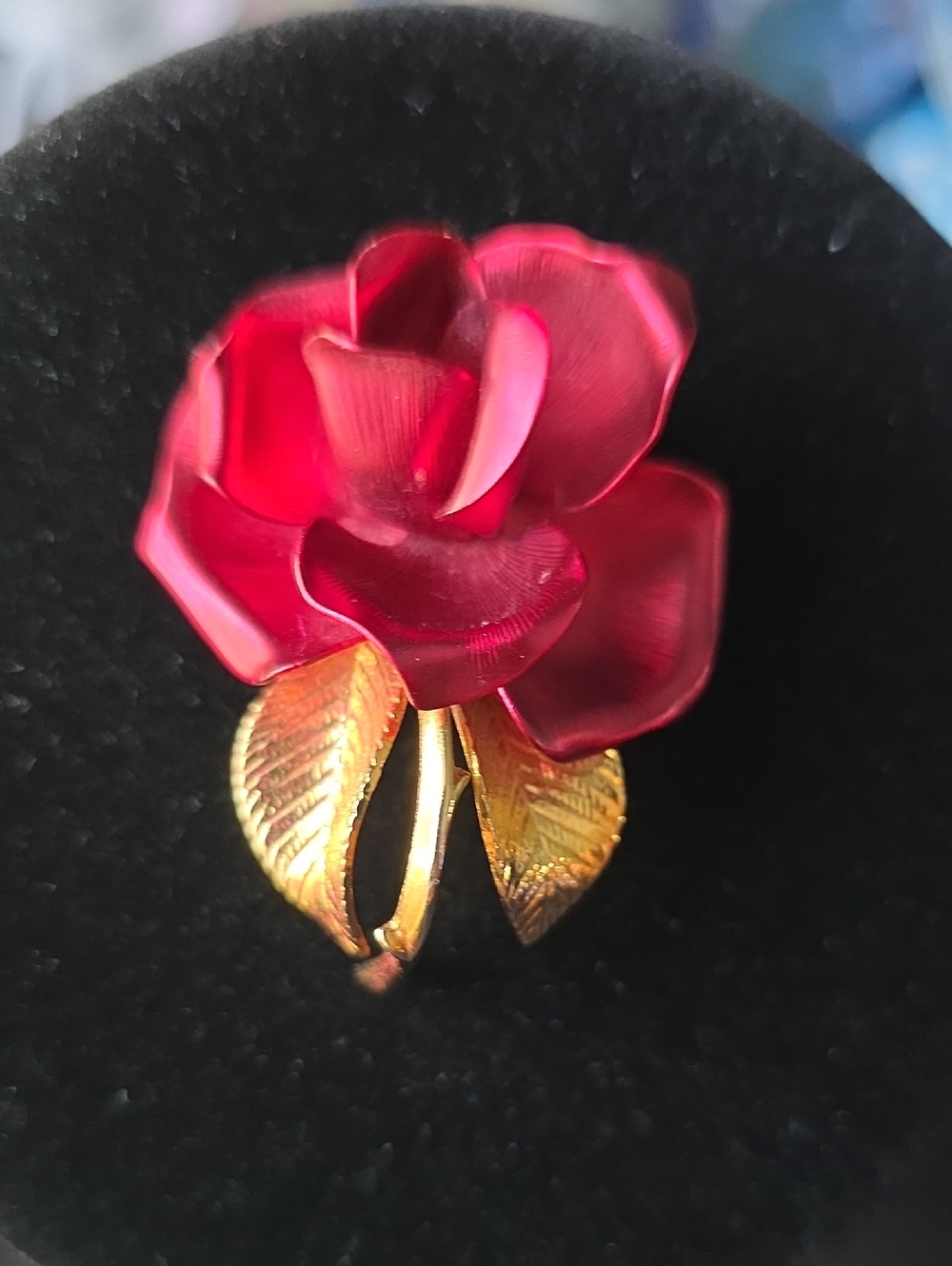 Vintage CERRITO Red Sigle Rose  Brooch with Gold Leaves